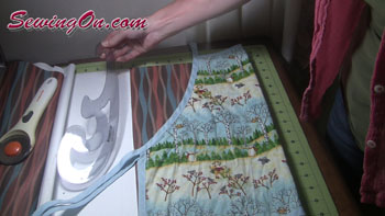 Sew Vinyl Dog Wash Grooming Apron DIY